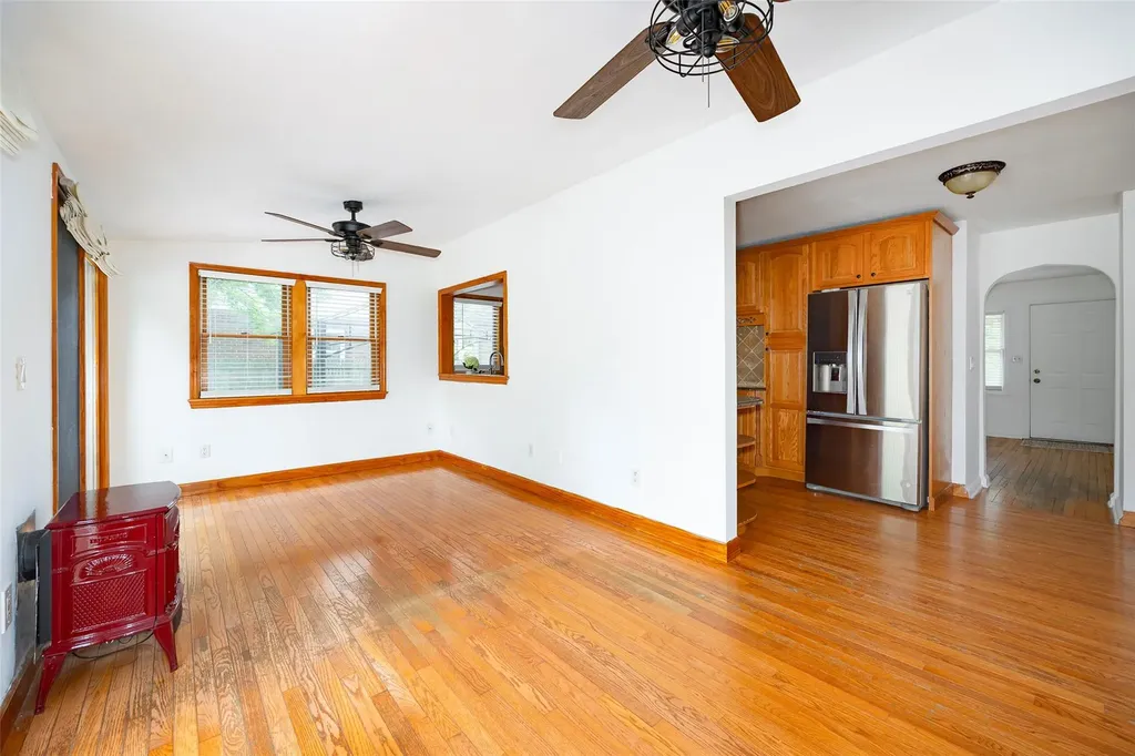 924 Violet Avenue Hyde Park NY 12538