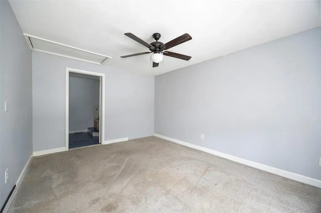 924 Violet Avenue Hyde Park NY 12538