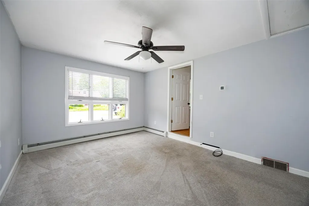924 Violet Avenue Hyde Park NY 12538
