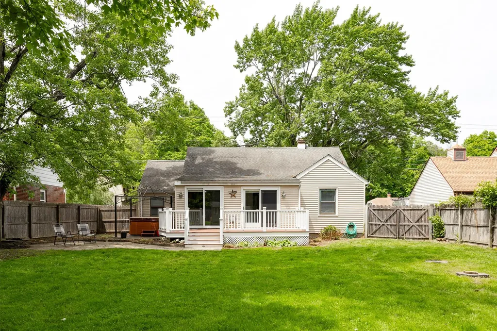 924 Violet Avenue Hyde Park NY 12538
