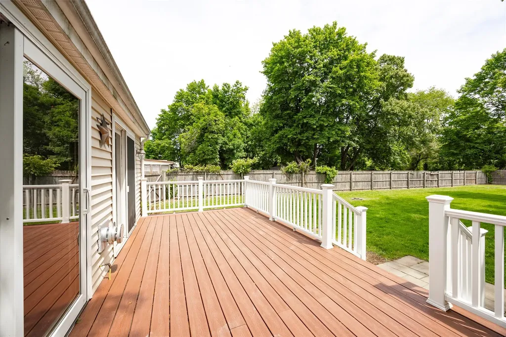924 Violet Avenue Hyde Park NY 12538