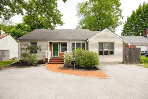 924 Violet Avenue Hyde Park NY 12538