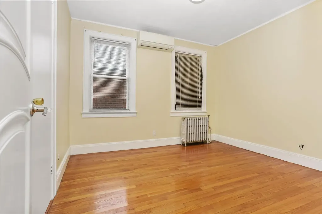 6050 Tyndall Avenue Bronx NY 10471