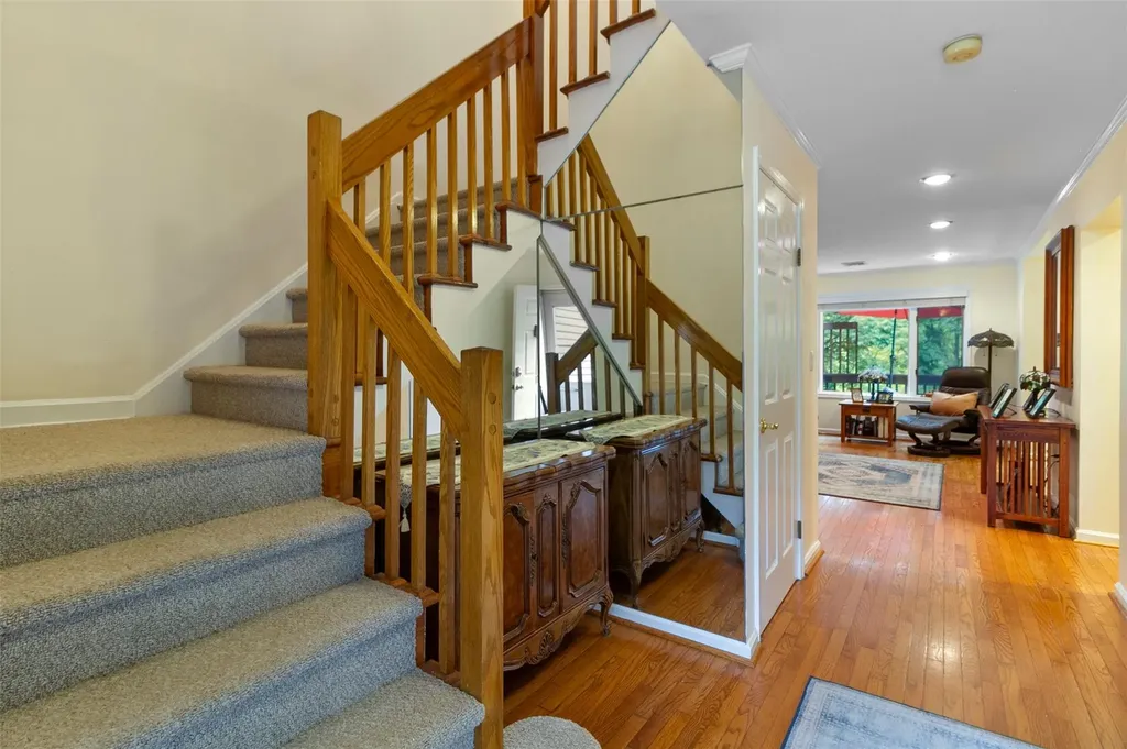 8 Knoll View Ossining NY 10562