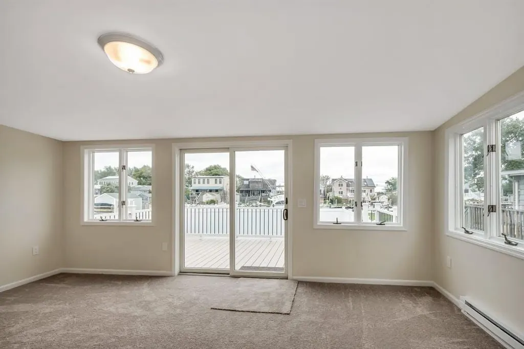 22 Namkee Lane Blue Point NY 11715