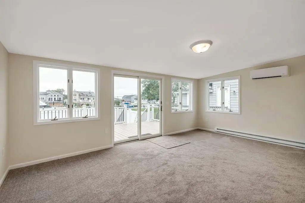 22 Namkee Lane Blue Point NY 11715