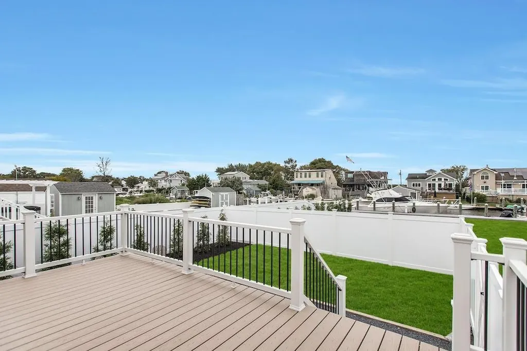 22 Namkee Lane Blue Point NY 11715