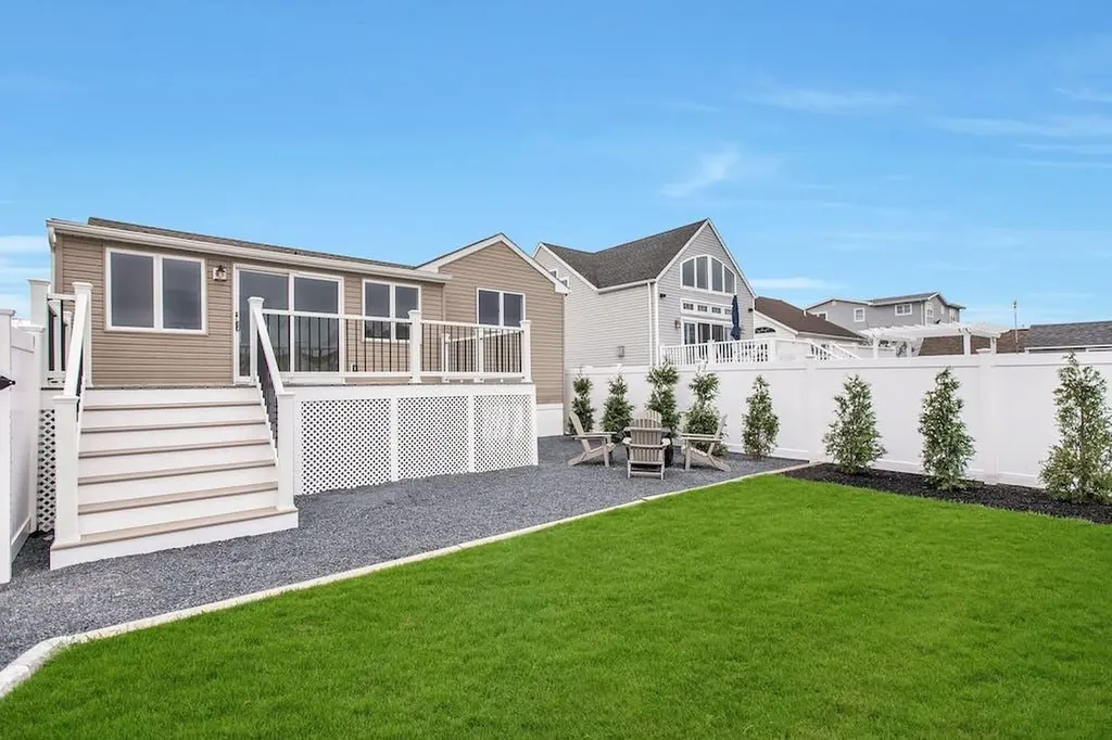 22 Namkee Lane Blue Point NY 11715