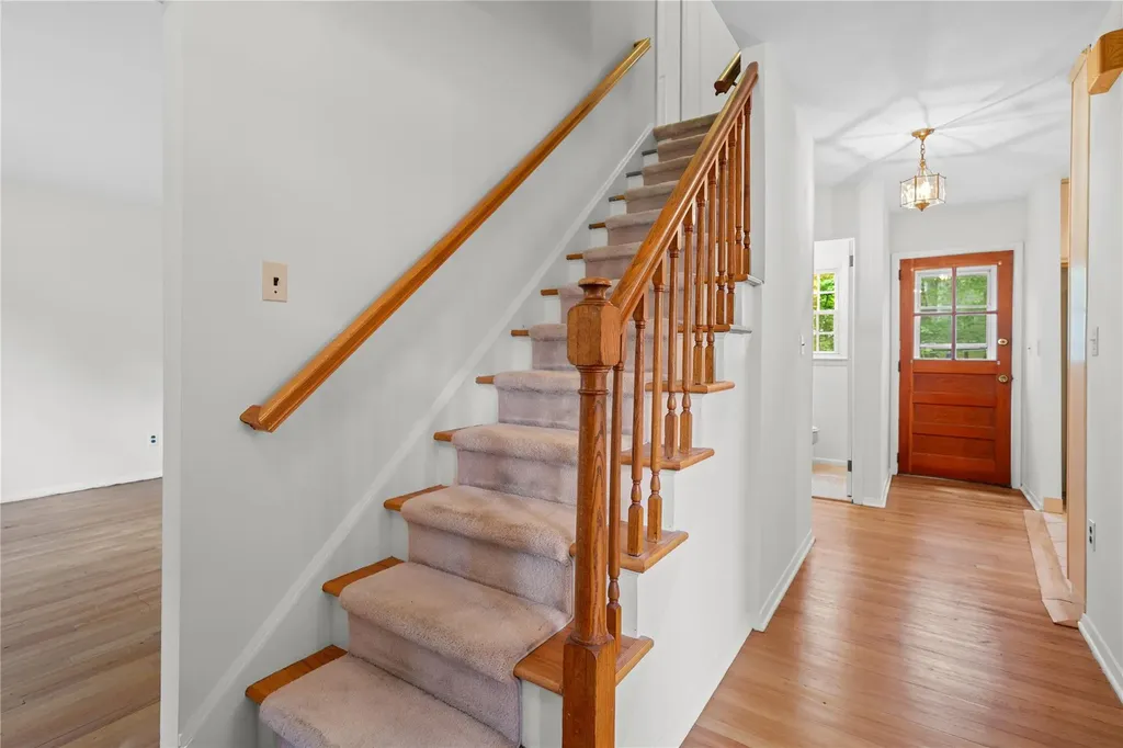 348 E Central Avenue Pearl River NY 10965