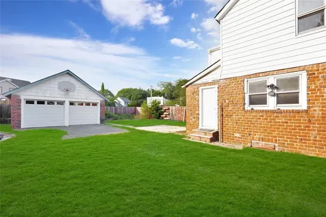 82 Heitz Place Hicksville NY 11801