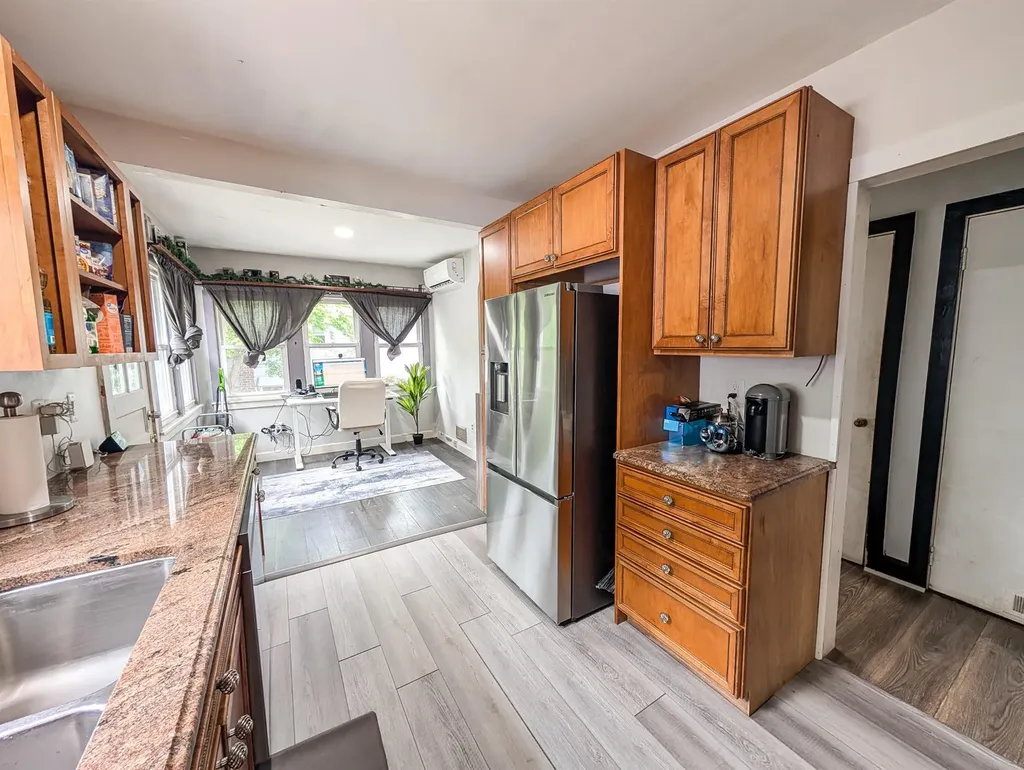 61 Manor Drive Shirley NY 11967