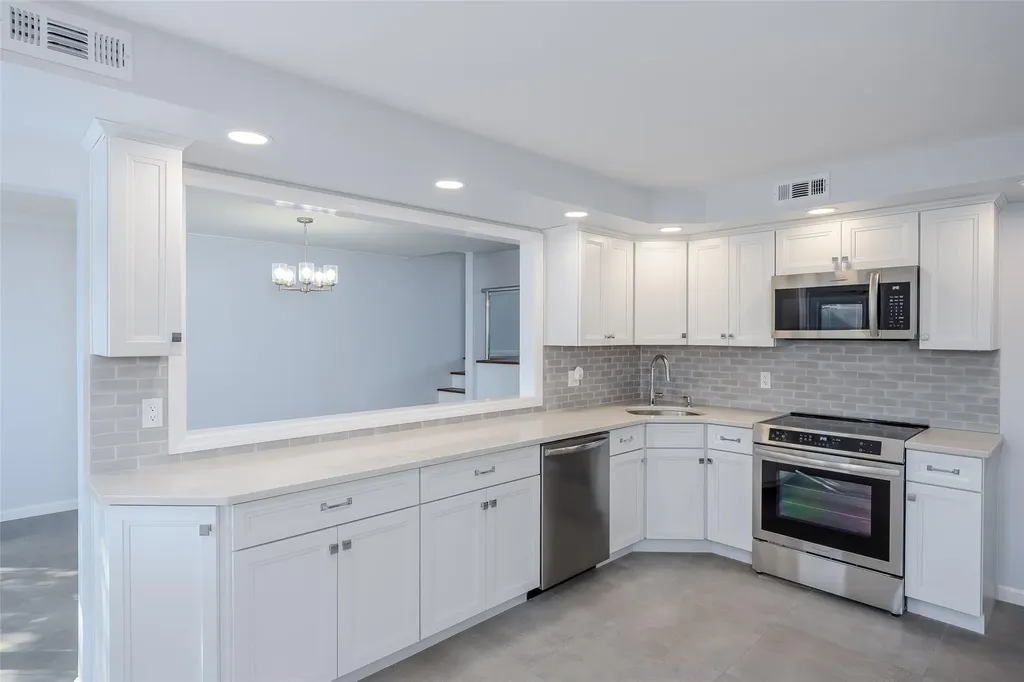 3116 Monterey Drive Merrick NY 11566