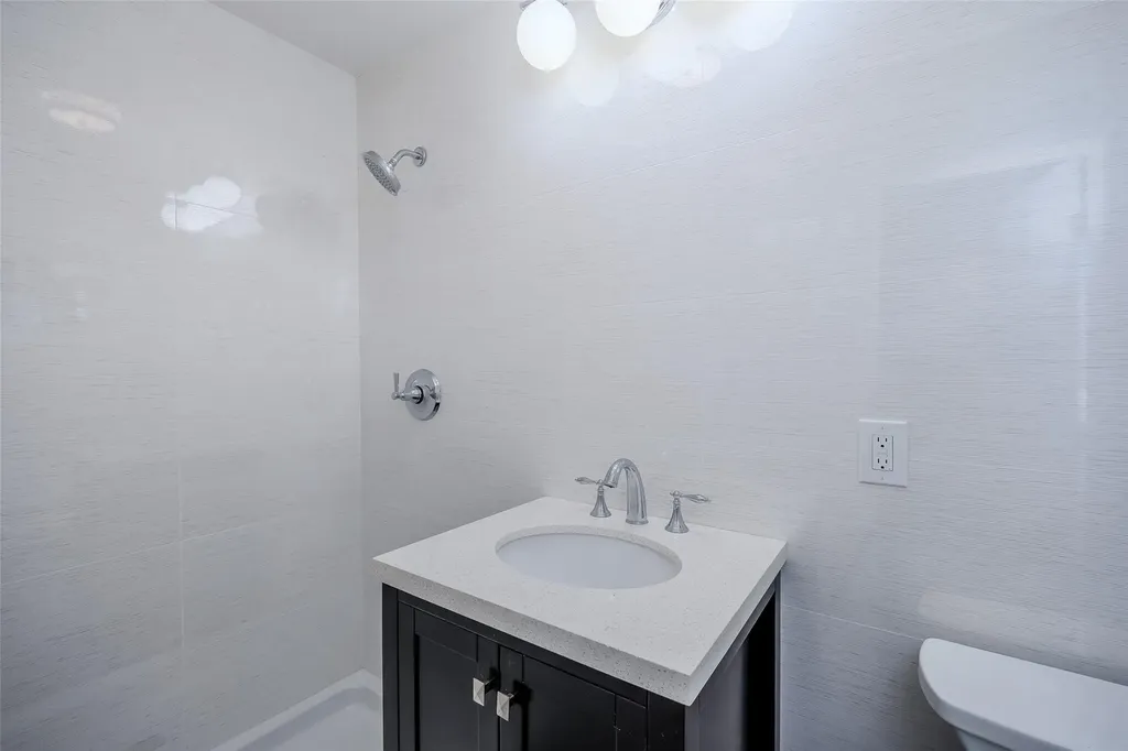 3116 Monterey Drive Merrick NY 11566
