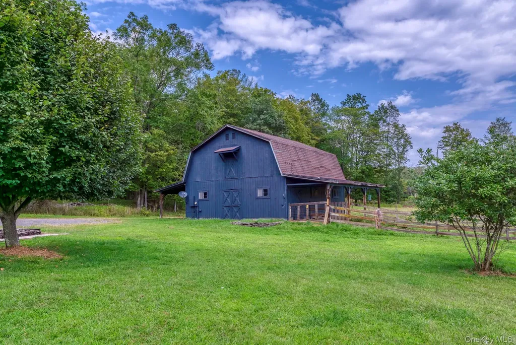 18 Jomar Lane Olivebridge NY 12461