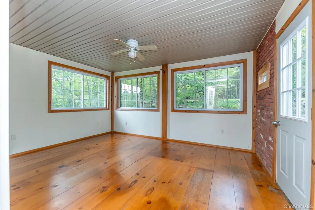 18 Jomar Lane Olivebridge NY 12461