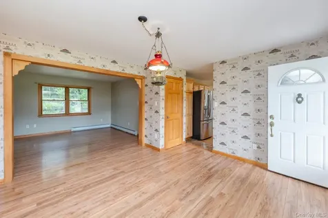 18 Jomar Lane Olivebridge NY 12461