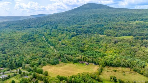 18 Jomar Lane Olivebridge NY 12461