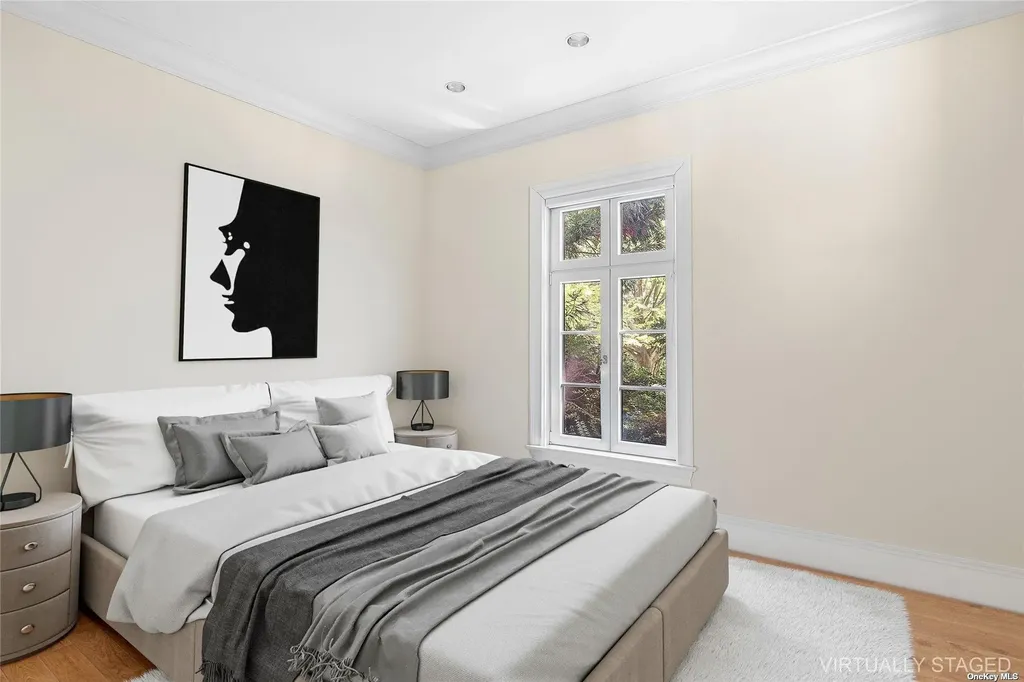 10 Orchard Lane Old Westbury NY 11568