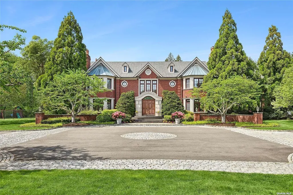 10 Orchard Lane Old Westbury NY 11568