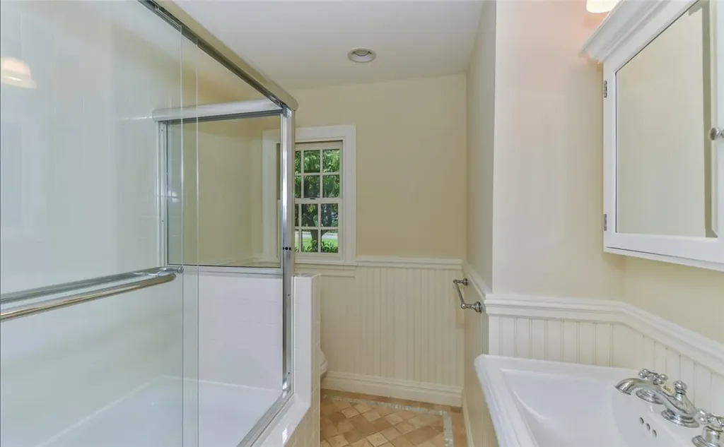 2 Rock Hill Scarsdale NY 10583