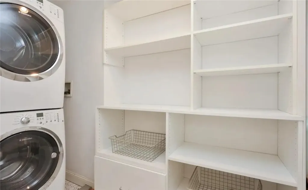 2 Rock Hill Scarsdale NY 10583