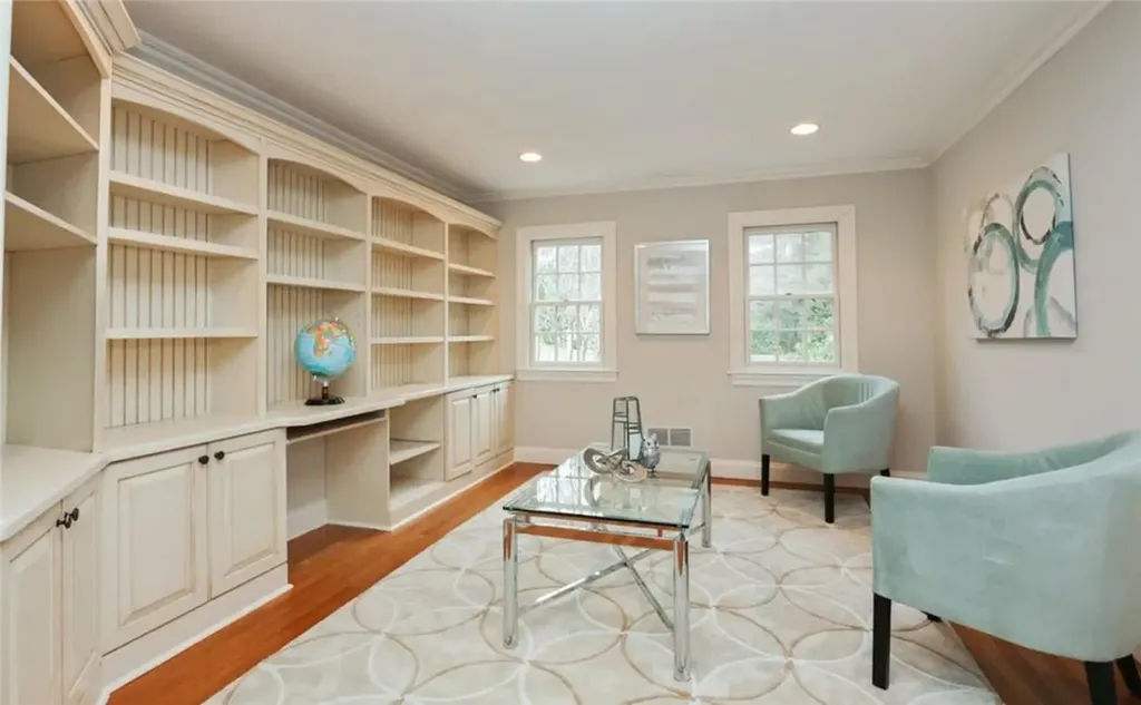 2 Rock Hill Scarsdale NY 10583