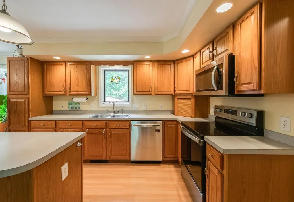 36 Valkill Drive Poughkeepsie NY 12601