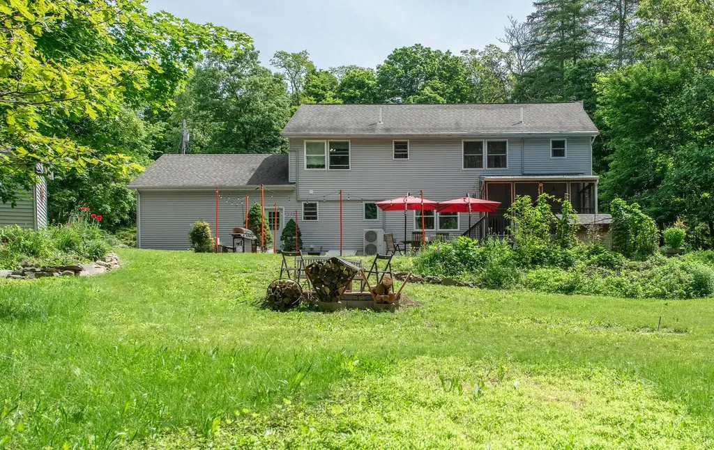 36 Valkill Drive Poughkeepsie NY 12601