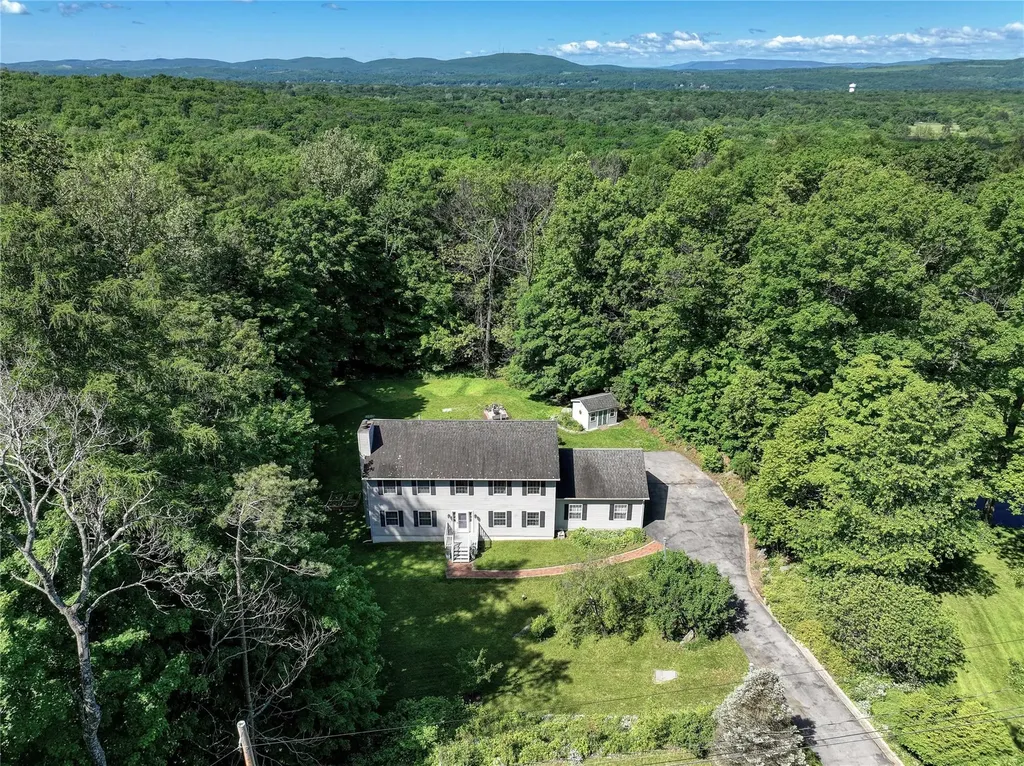 36 Valkill Drive Poughkeepsie NY 12601