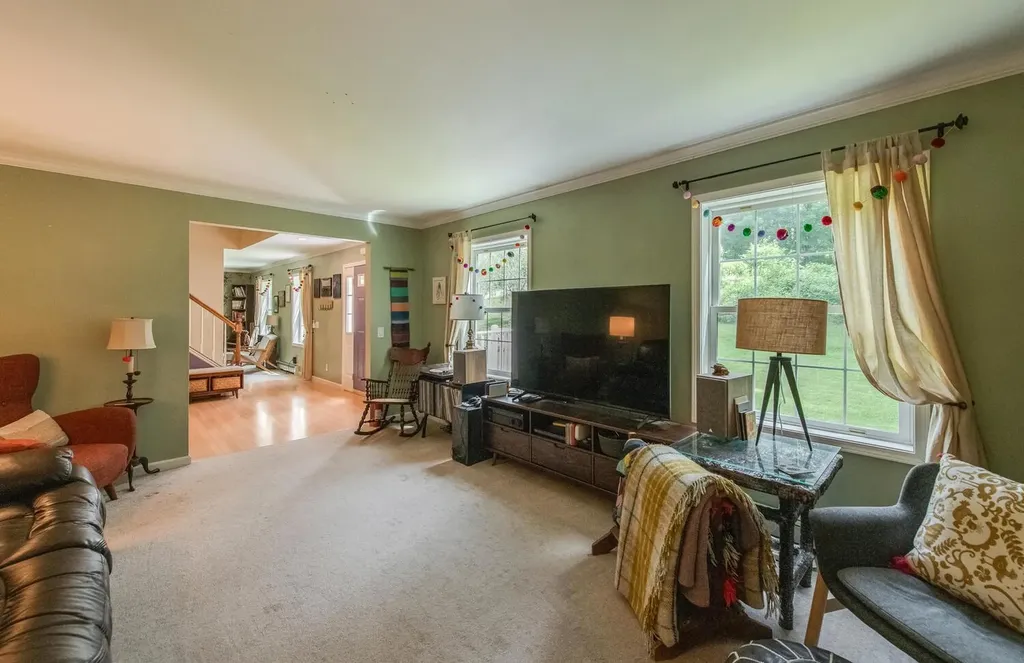 36 Valkill Drive Poughkeepsie NY 12601