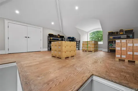 3 Hageman Court Katonah NY 10536