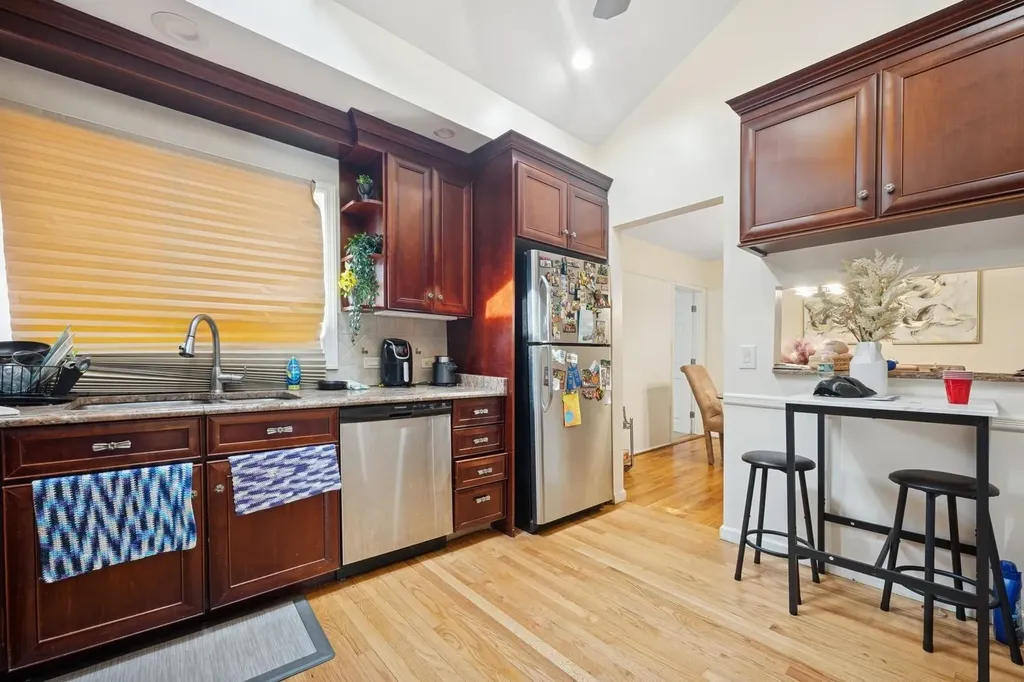 345 E Park Avenue Long Beach NY 11561