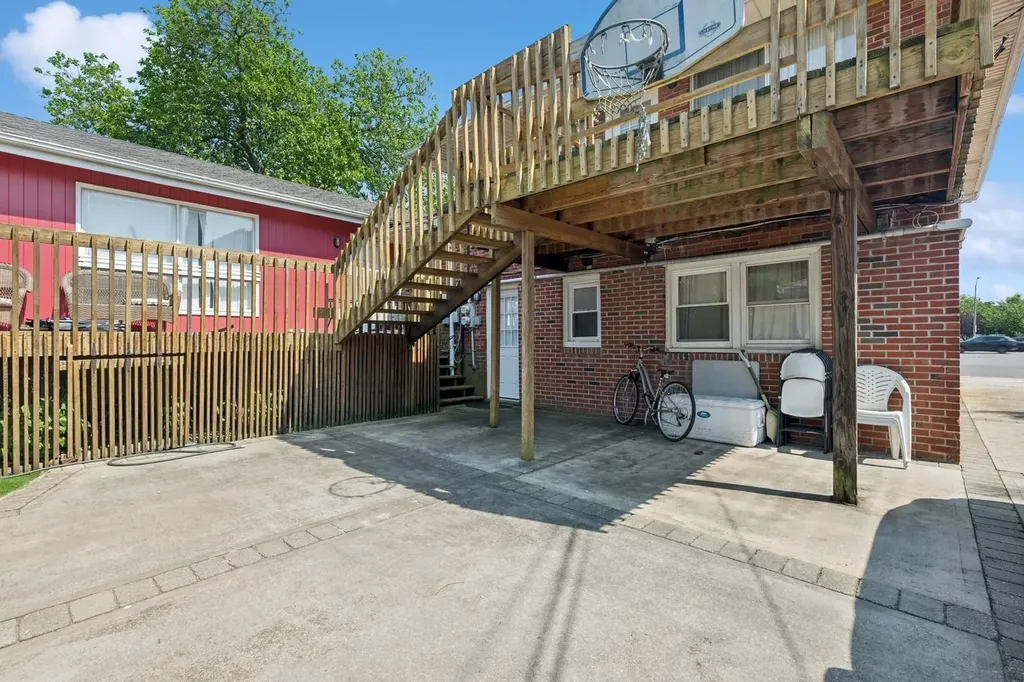 345 E Park Avenue Long Beach NY 11561