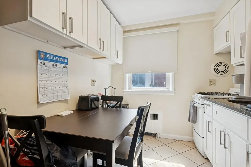 345 E Park Avenue Long Beach NY 11561