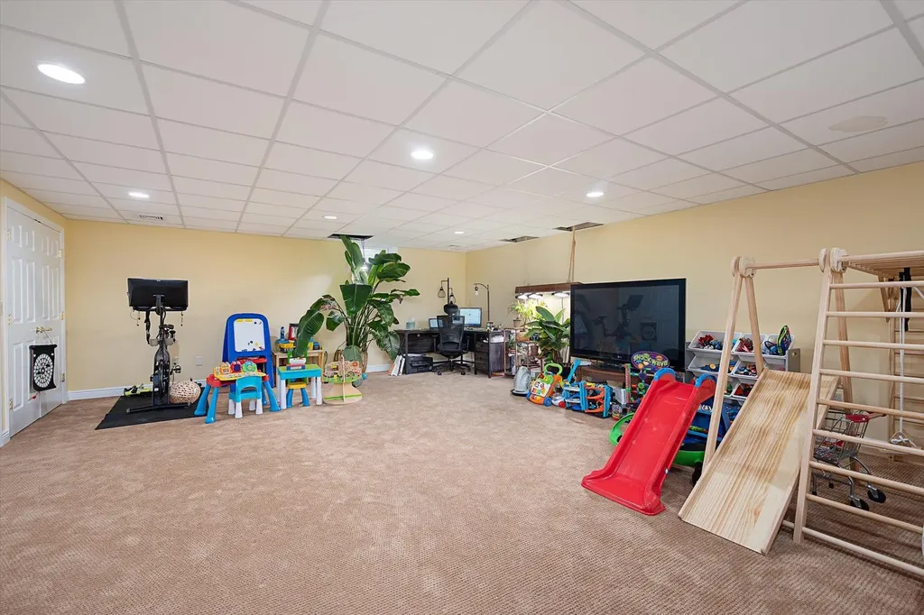 7 Lorien Place Melville NY 11747