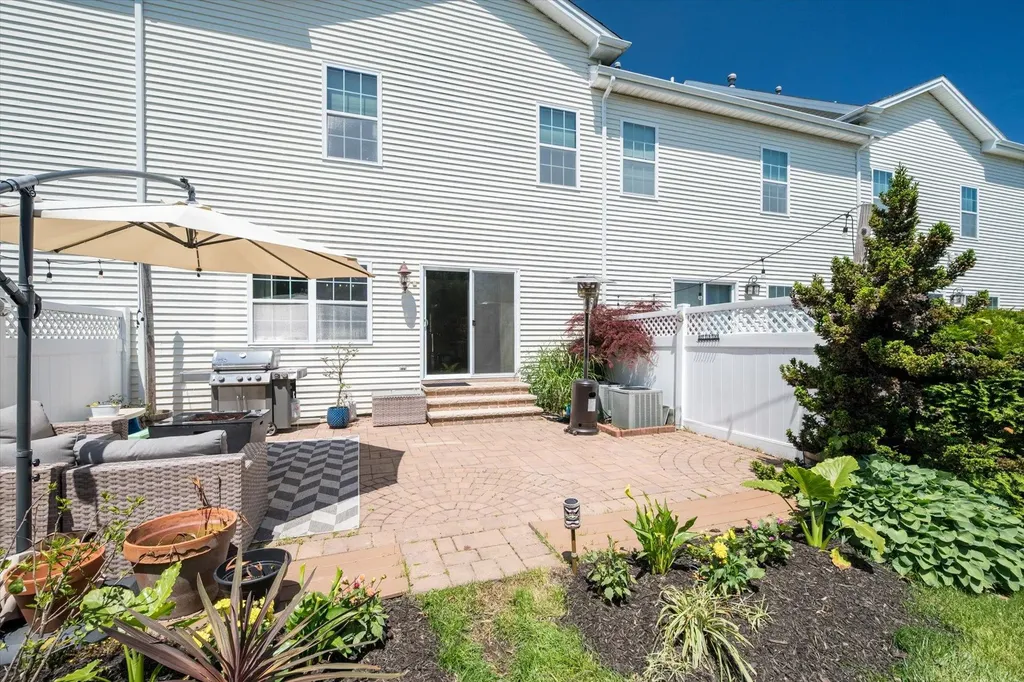 7 Lorien Place Melville NY 11747
