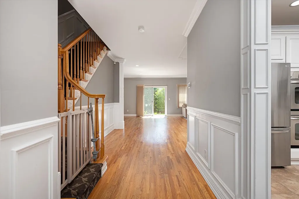 7 Lorien Place Melville NY 11747