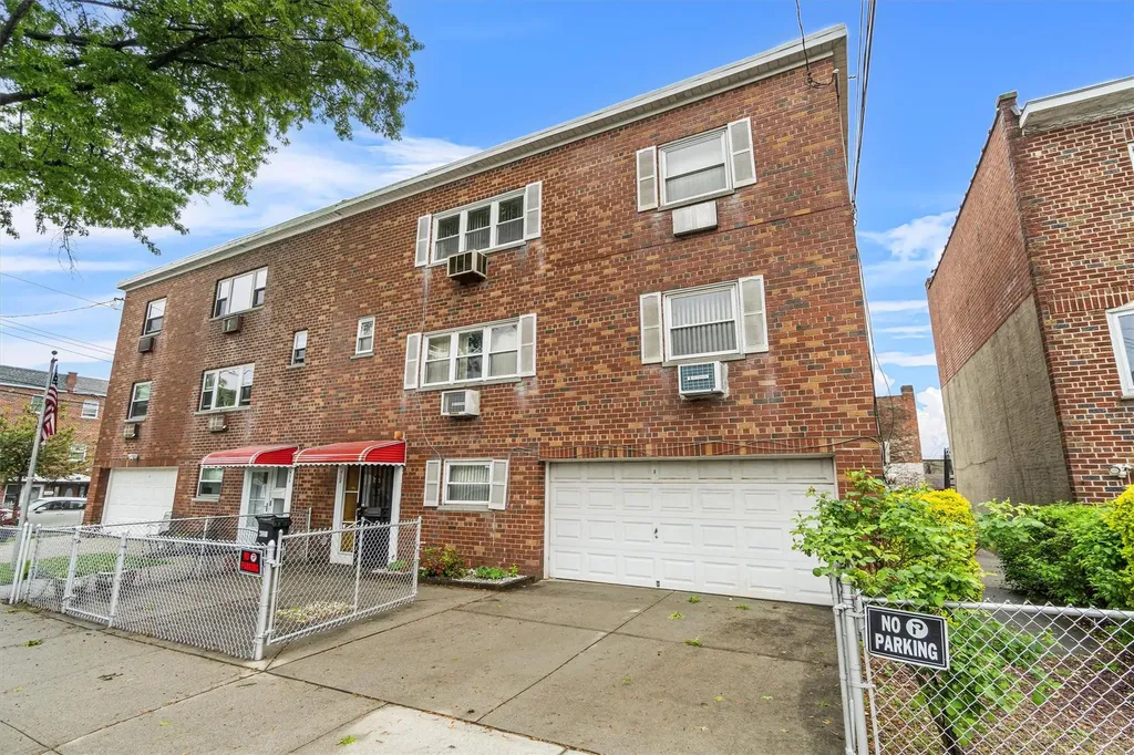928 Pierce Avenue Bronx NY 10462