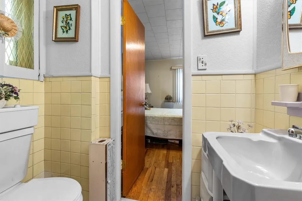 928 Pierce Avenue Bronx NY 10462
