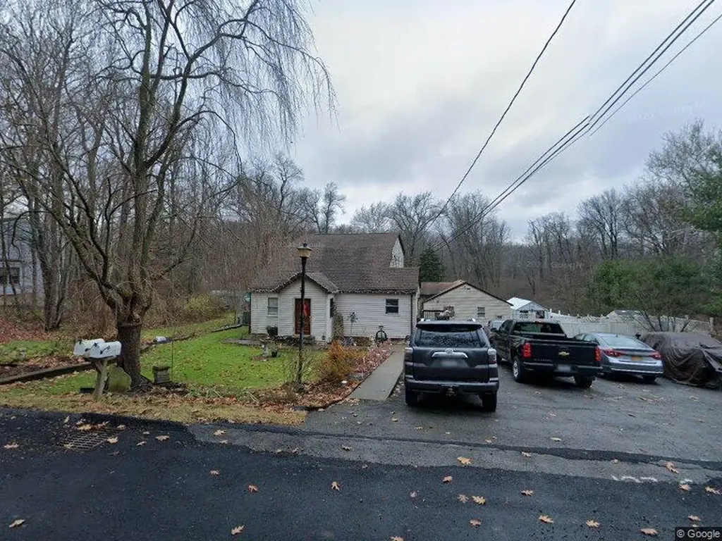 123 Greenwood Drive Fishkill NY 12508