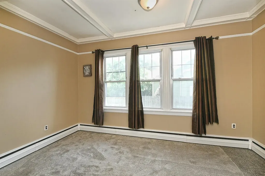 23 Maple Drive Amityville NY 11701