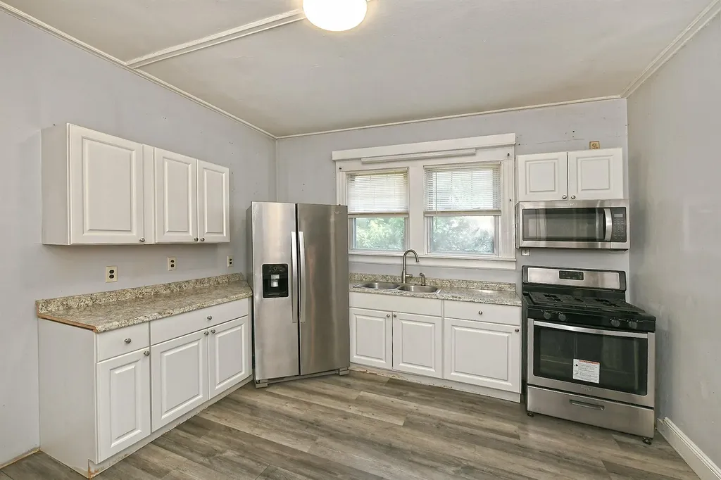 23 Maple Drive Amityville NY 11701