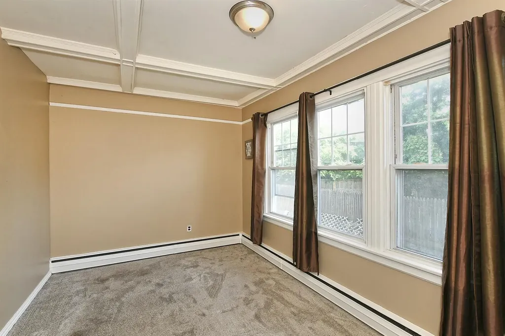 23 Maple Drive Amityville NY 11701