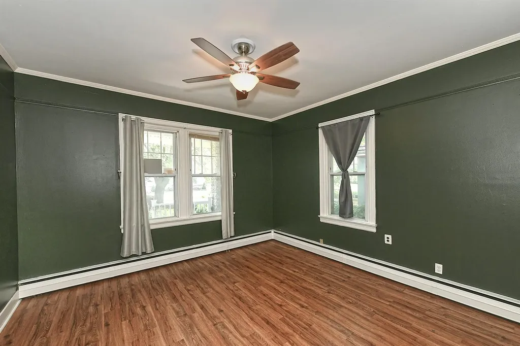 23 Maple Drive Amityville NY 11701