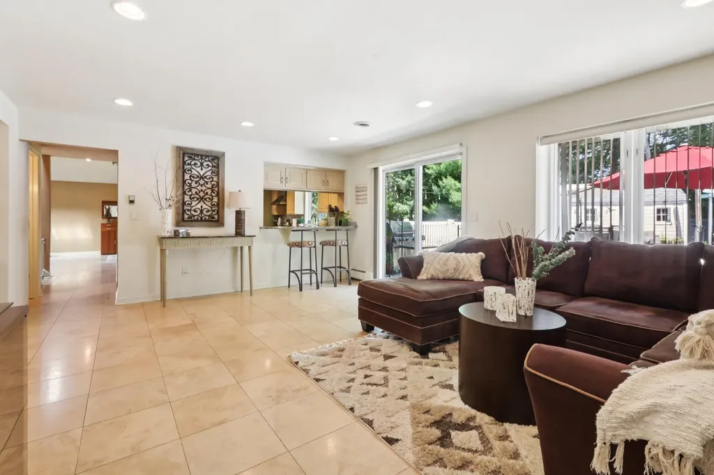 36 Bridge Road Nanuet NY 10954