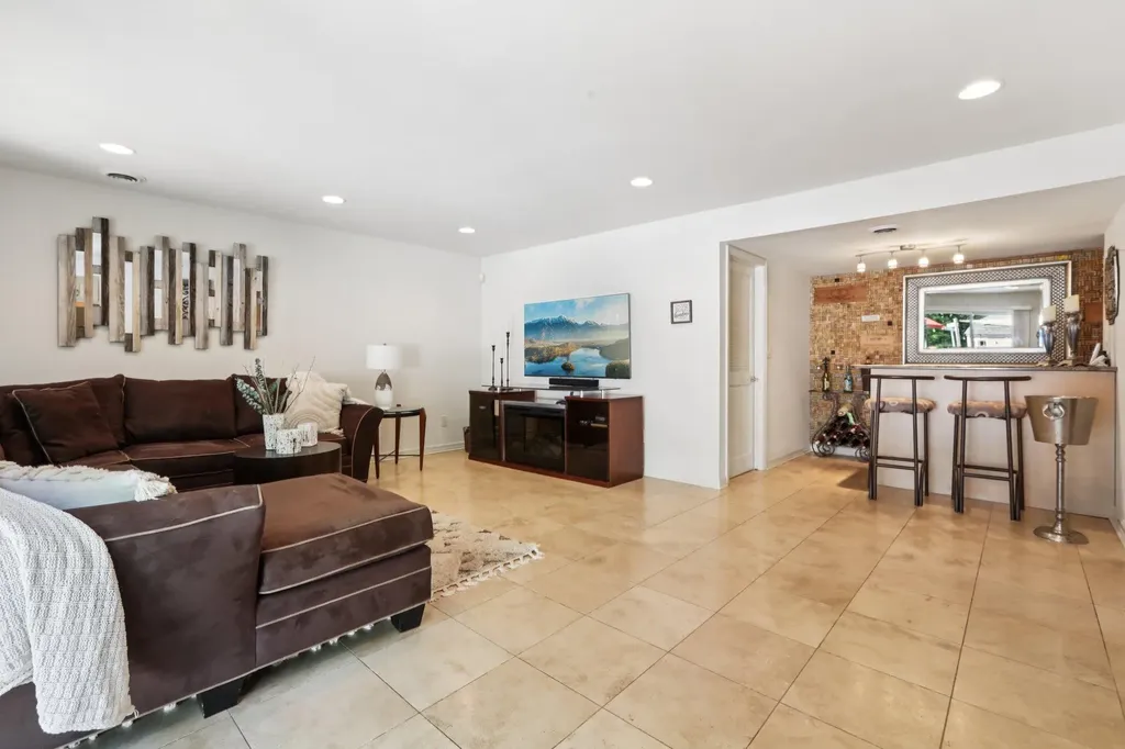 36 Bridge Road Nanuet NY 10954