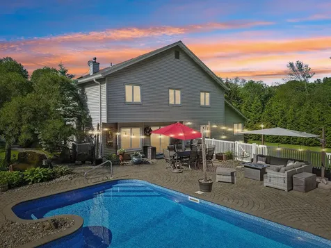 36 Bridge Road Nanuet NY 10954
