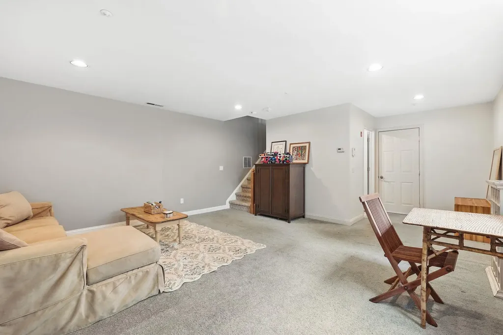 66 Winding Ridge Road White Plains NY 10603