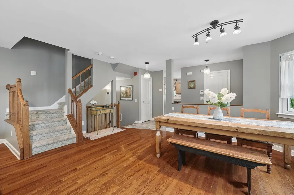 66 Winding Ridge Road White Plains NY 10603