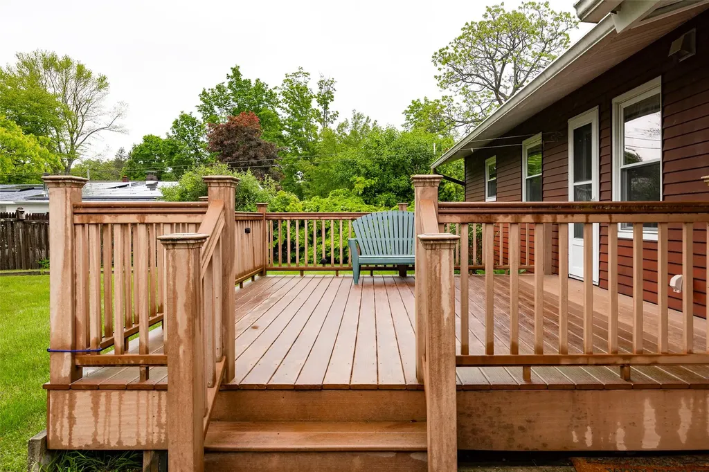 7 Sycamore Drive Hyde Park NY 12538
